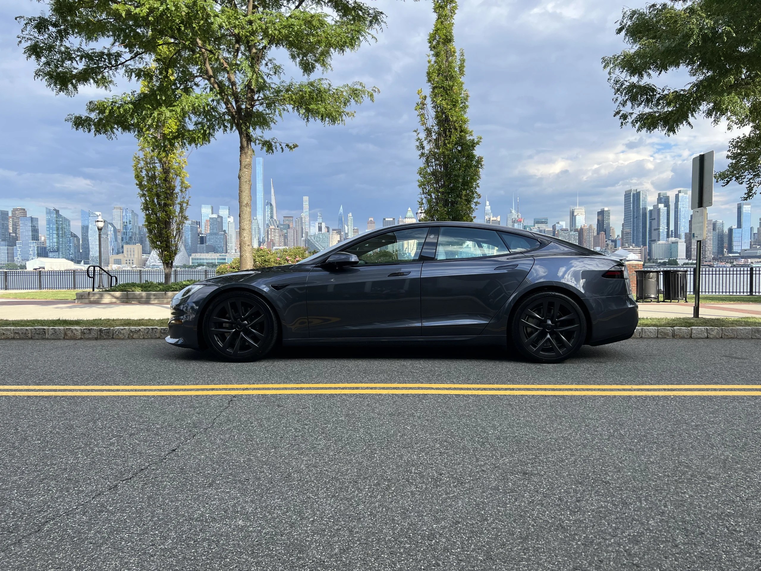 Tesla Model S Plaid - Turo 02