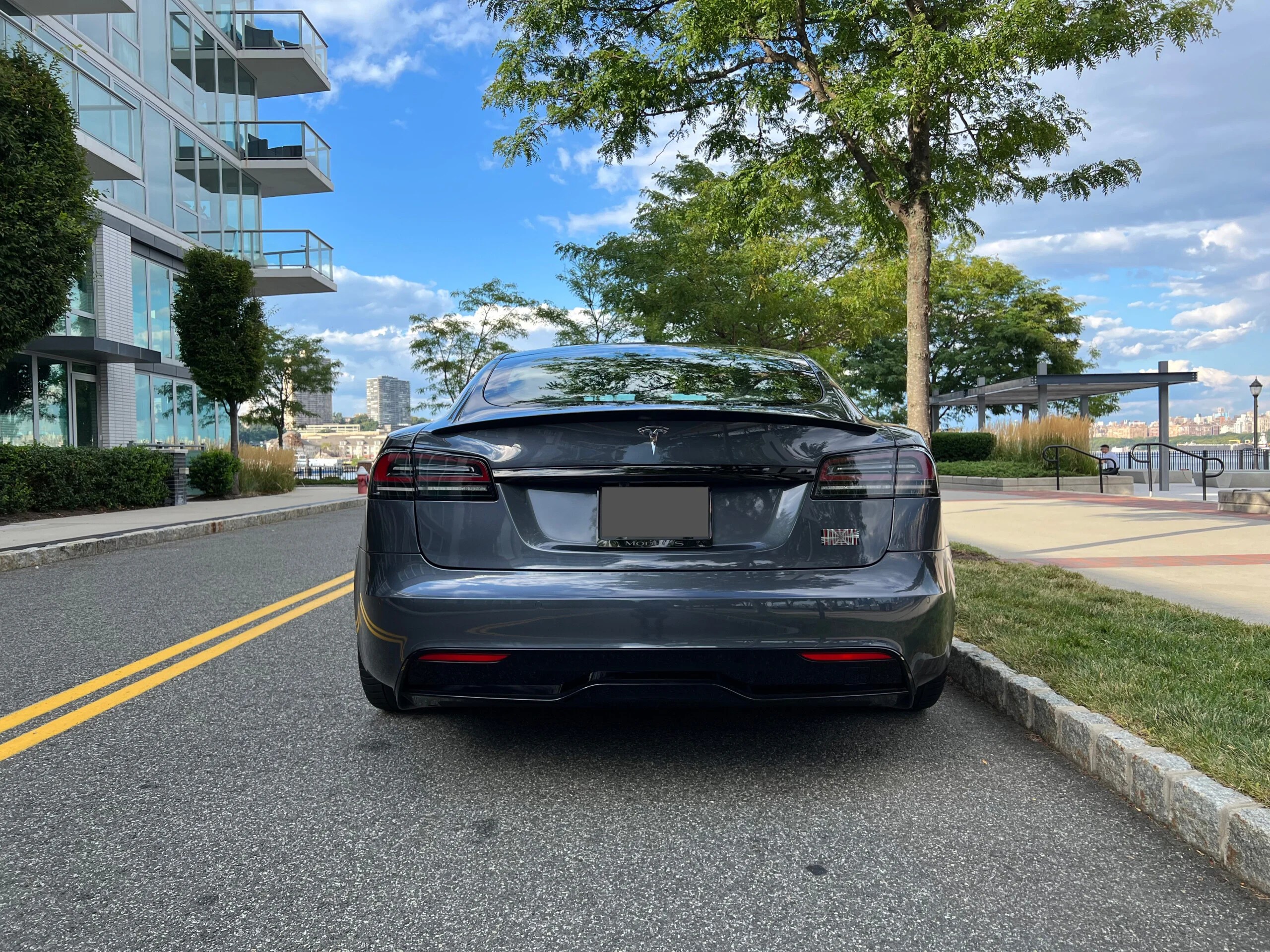 Tesla Model S Plaid - Turo 03