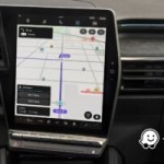 La première voiture à intégrer Waze est française (et électrique)