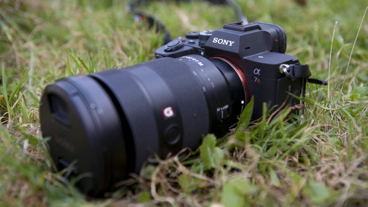 Le Sony A7R V profite d'une stabilisation capteur, mais pas l'optique Sony FE 24-70 F2.8 GM