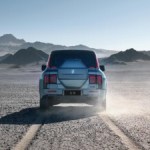 Ce SUV électrique est impressionnant : il peut flotter, rouler avec un pneu crevé et faire le crabe