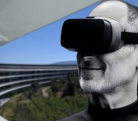 Steve Jobs portant un casque VR, image générée par l'IA Stable Diffusion // Source : Montage à partir d'une photo de l'Apple Park prise par Travis Wise (Creative Commons)