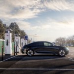 Recharger sa voiture électrique va devenir encore plus simple grâce au plus grand concurrent de Tesla