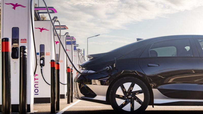 Voiture électrique : les 17 pièges à éviter avant de vous lancer