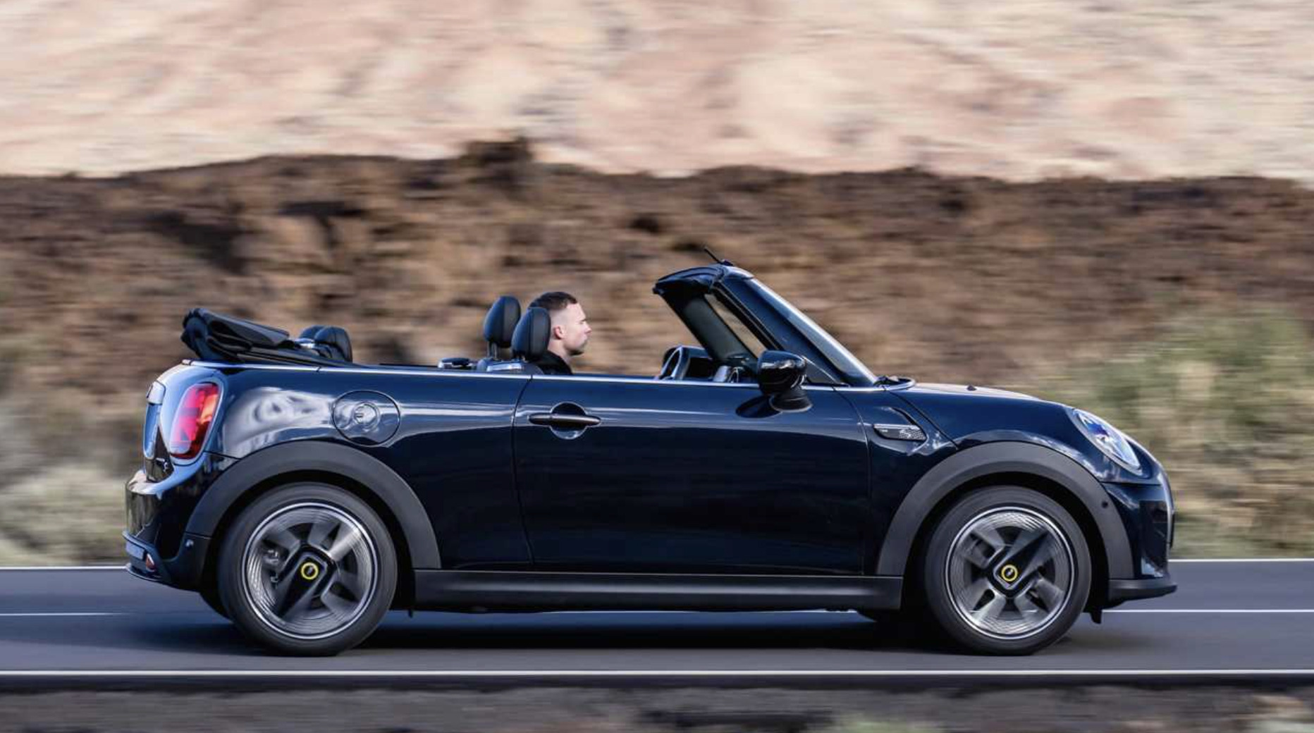 mini-cooper-se-cabriolet-6