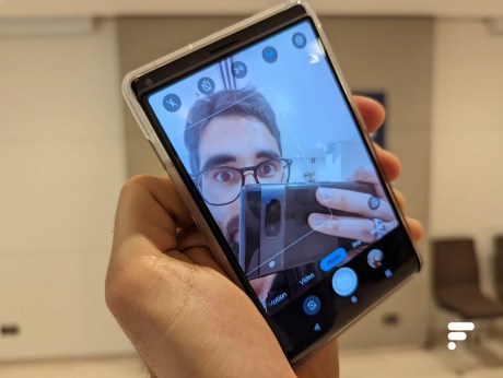 Prototype du smartphone enroulable de Motorola au MWC 2023 // Source : Frandroid