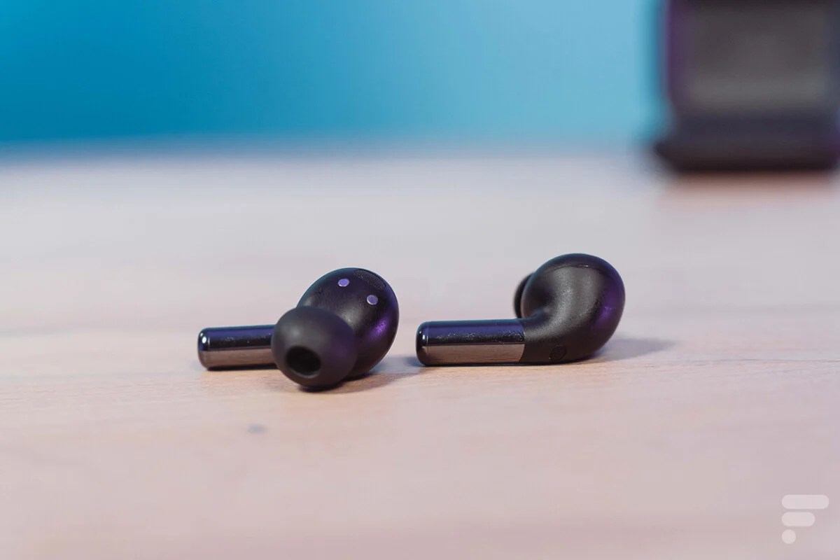 Les OnePlus Buds Pro 2 // Source : Anthony Wonner - Frandroid
