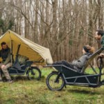 Cet ingénieux vélo électrique se transforme en tente pour camper n’importe où