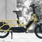 Ce vélo cargo électrique se barde d’accessoires bien pratiques pour faire la différence
