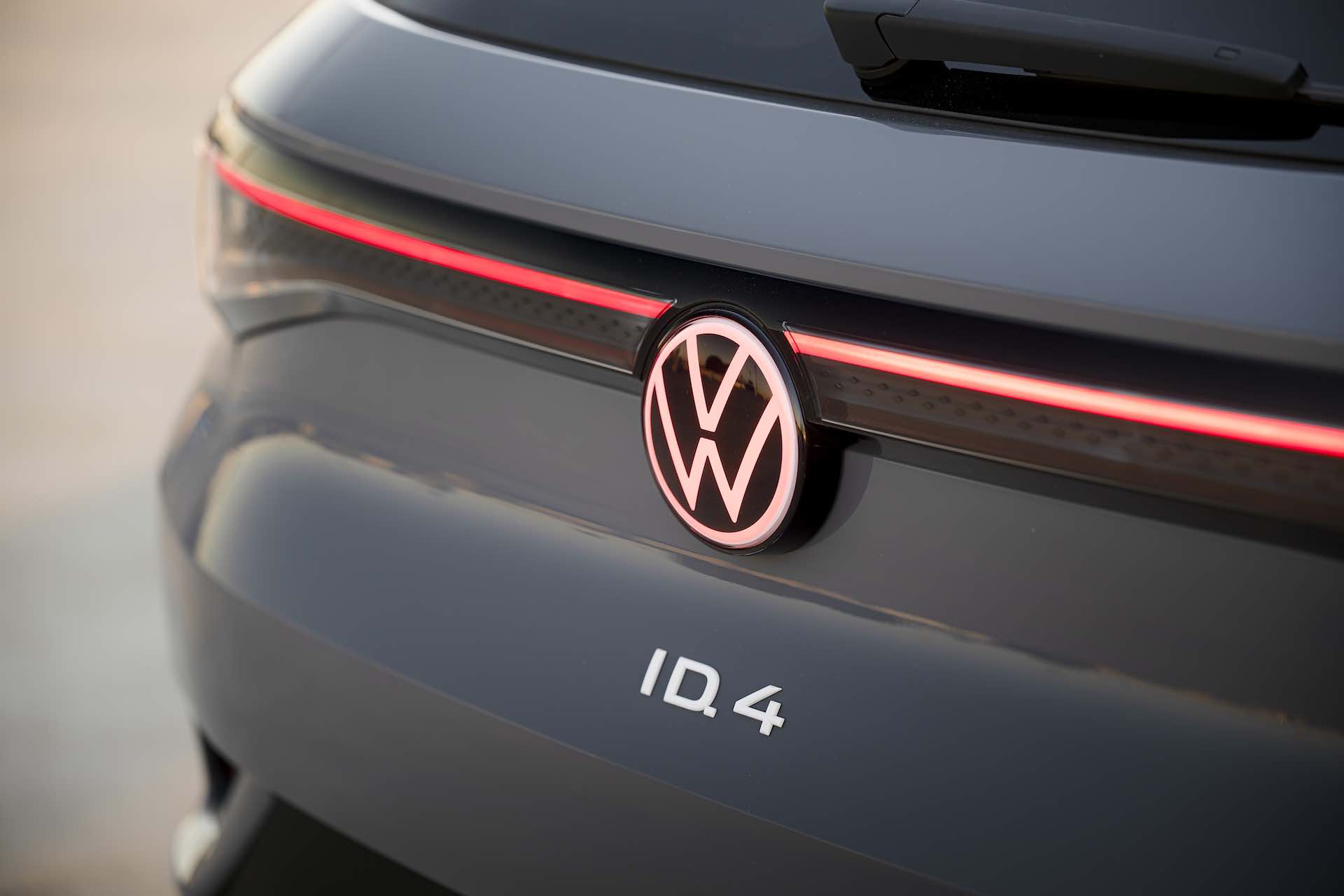 Volkswagen ID.4 logo illuminé - 1