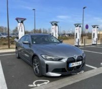 BMW i4 iDrive 35 // Source : Frandroid