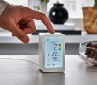 Voici Vindstyrka, la petite station lancée par IKEA pour estimer la qualité de l'air chez vous // Source : IKEA