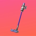 Dyson V11 Extra : ce balai-aspirateur puissant et passe-partout est à prix cassé