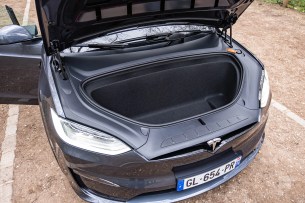 Tesla Model X Plaid // Source : Robin Wycke pour Frandroid