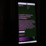 ChatGPT sur iPhone : le chatbot est désormais « connecté à Internet », mais pas pour tout le monde