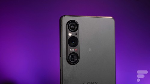 Le Sony Xperia 1 V // Source : Chloé Pertuis pour Frandroid