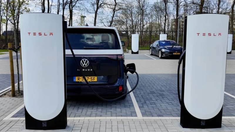 Canicule et voiture électrique&nbsp;: quel impact sur la batterie ?