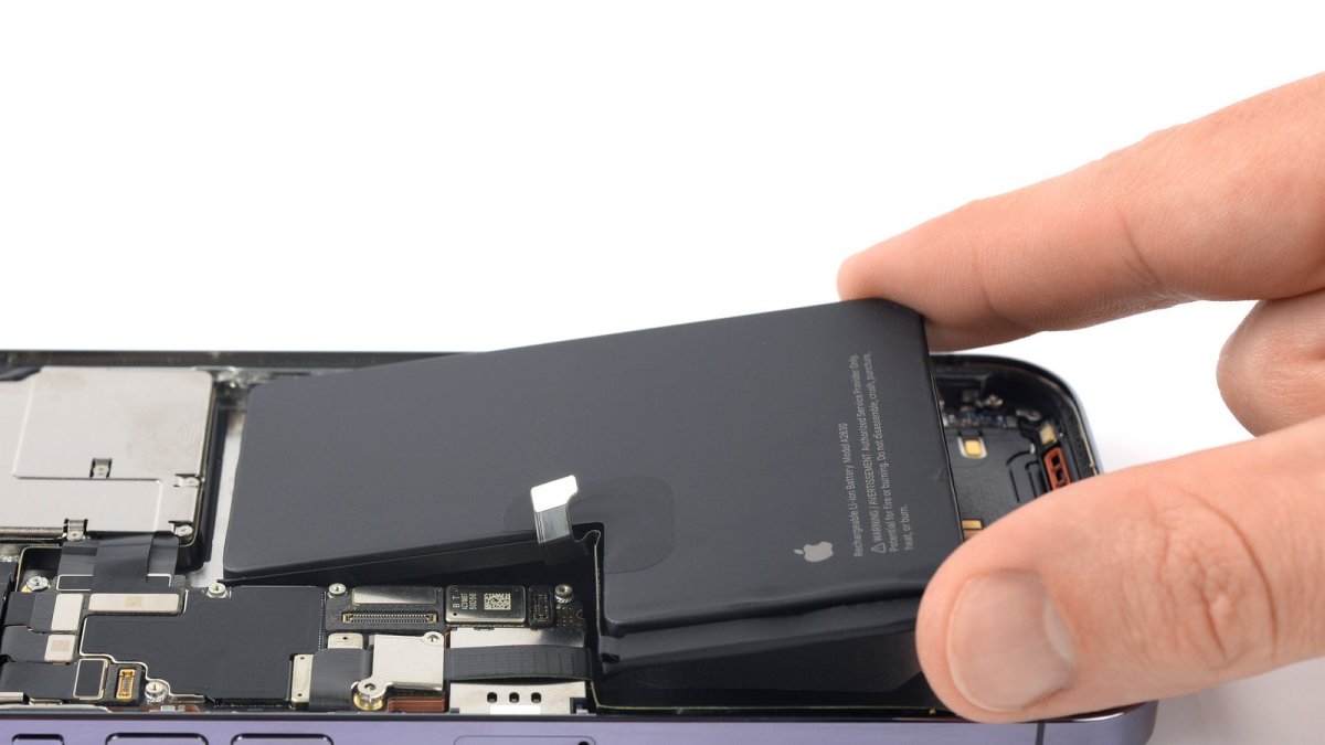 iPhone 14 Pro Max // Source : iFixit