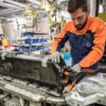 Les batteries des voitures électriques se recyclent très bien : la preuve avec cette usine en France