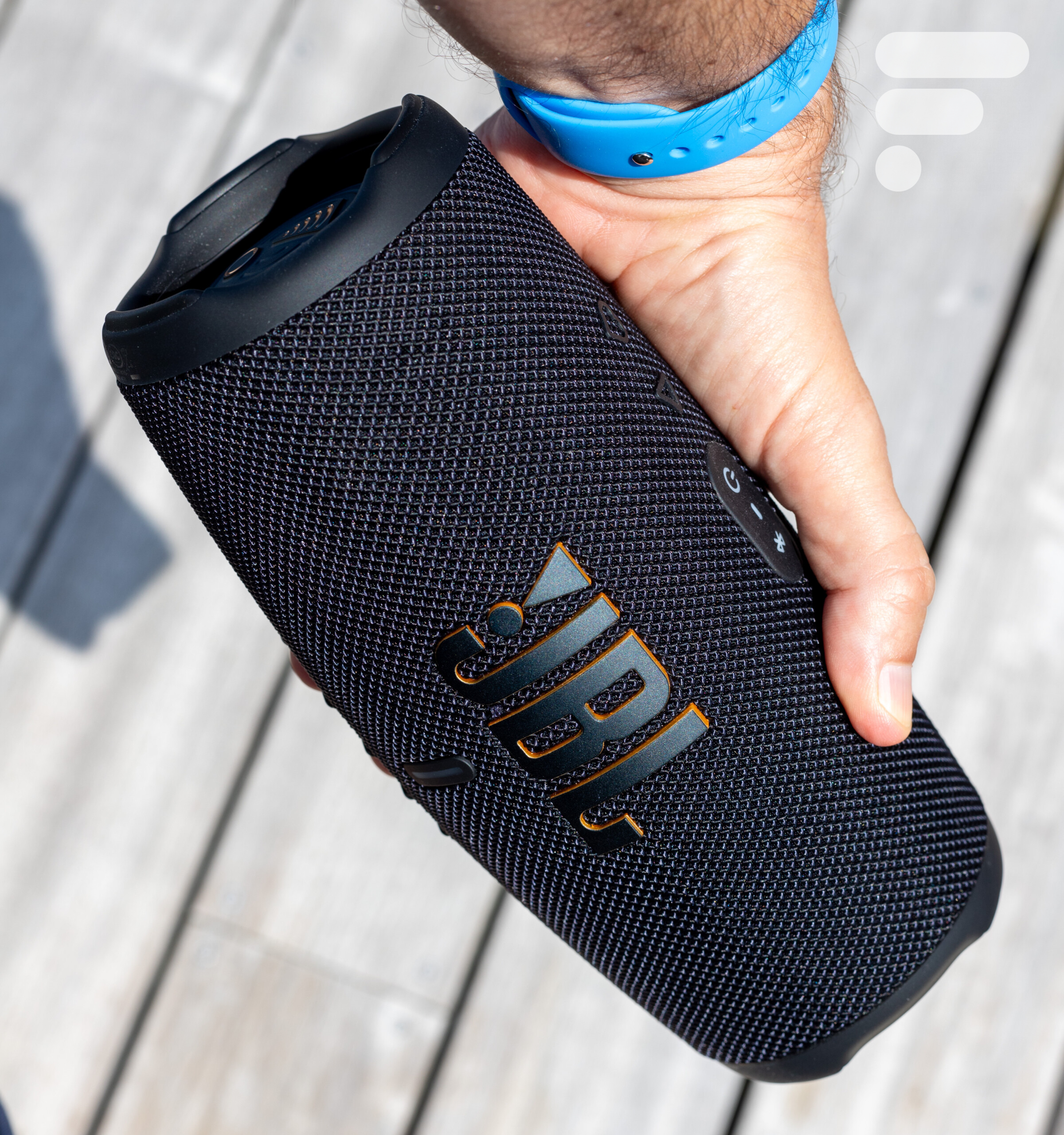 Test JBL Charge 5 Wi-Fi