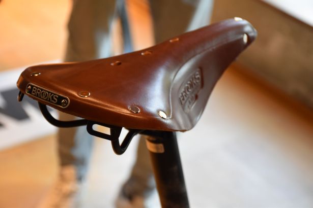 Velomad Elite selle Brooks