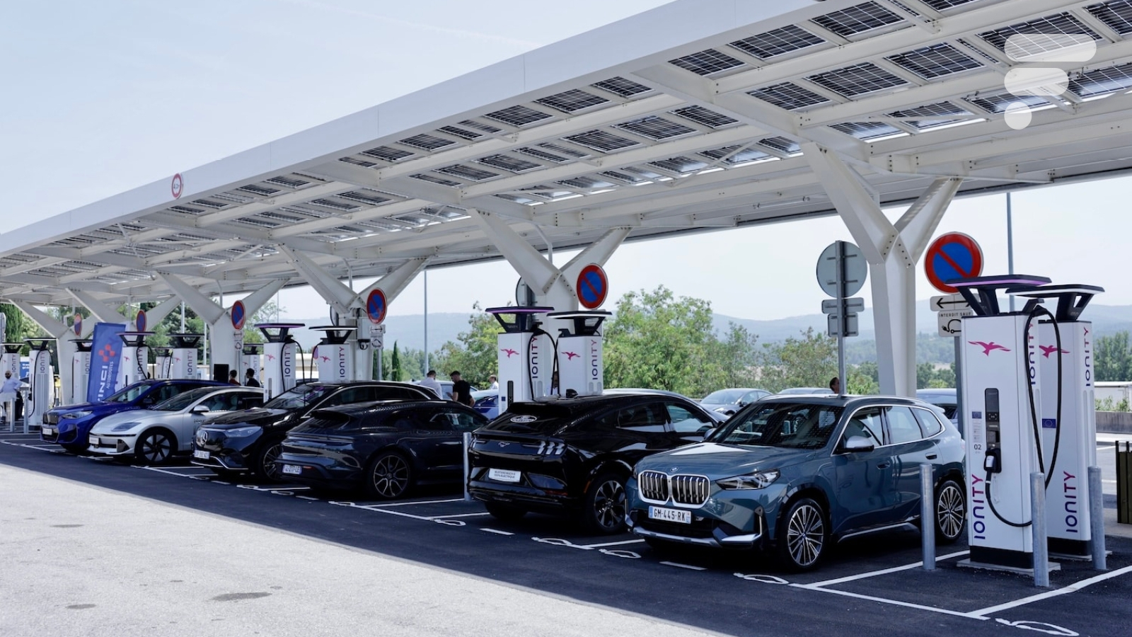 Le mythe des 1 000 km d’autonomie en voiture électrique : quand la quête du Graal vire...
