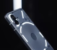 Le Nothing phone (2) // Source : MKBHD