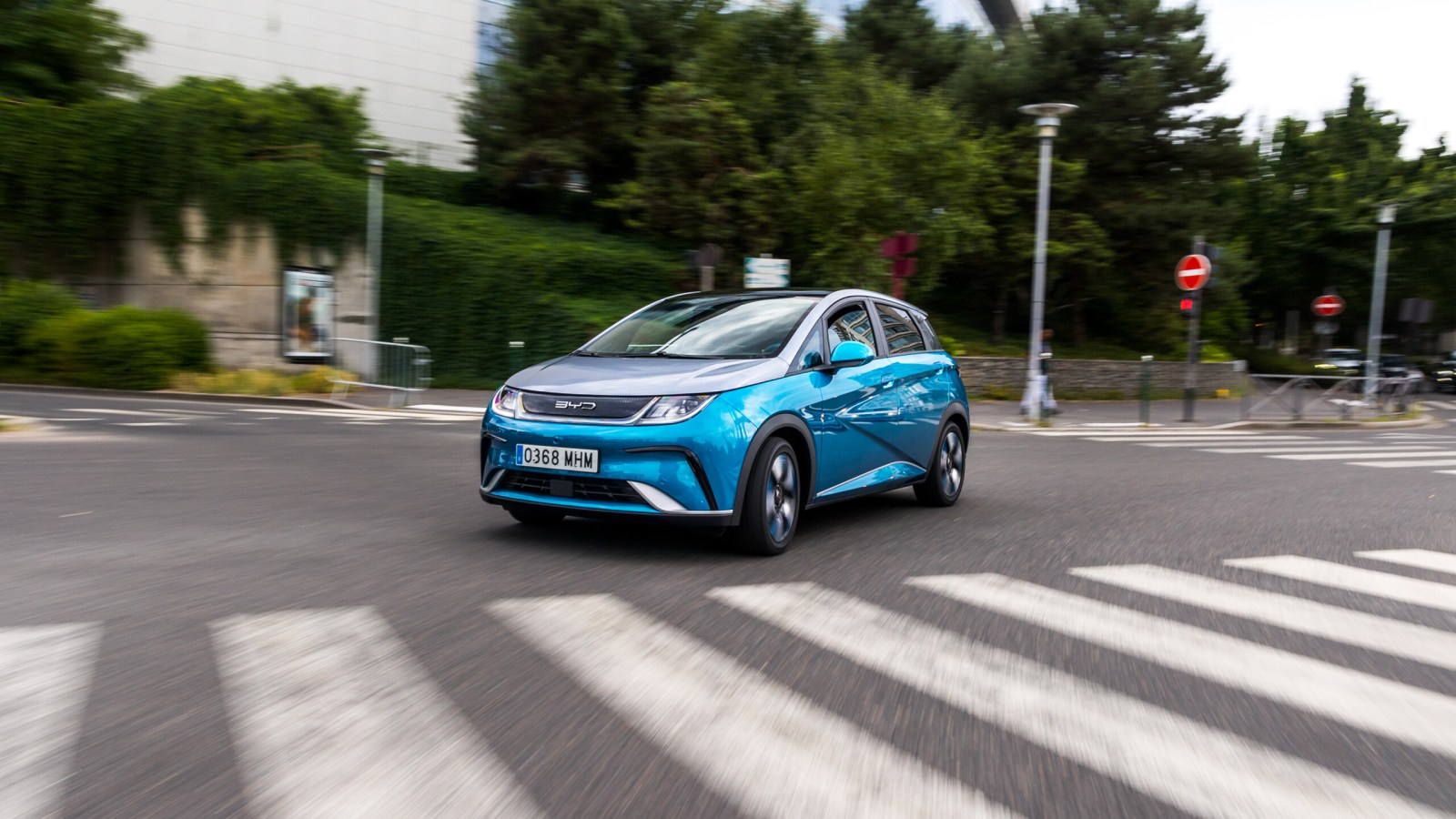 BYD va augmenter lâ€™autonomie de lâ€™une de ses voitures Ã©lectriques les moins...
