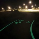 Une piste cyclable fluorescente, mais pour quoi faire ?