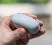 Le boîtier des Sony WF-1000XM5 // Source : Chloé Pertuis - Frandroid