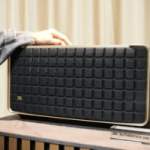 La JBL Authentics 500, une enceinte résidentielle rétro et compatible Dolby Atmos, s&rsquo;allège de 250 €