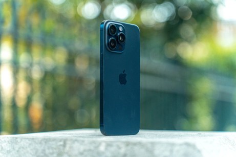 Apple iPhone 15 Pro Max // Source : Frandroid - Chloé Pertuis