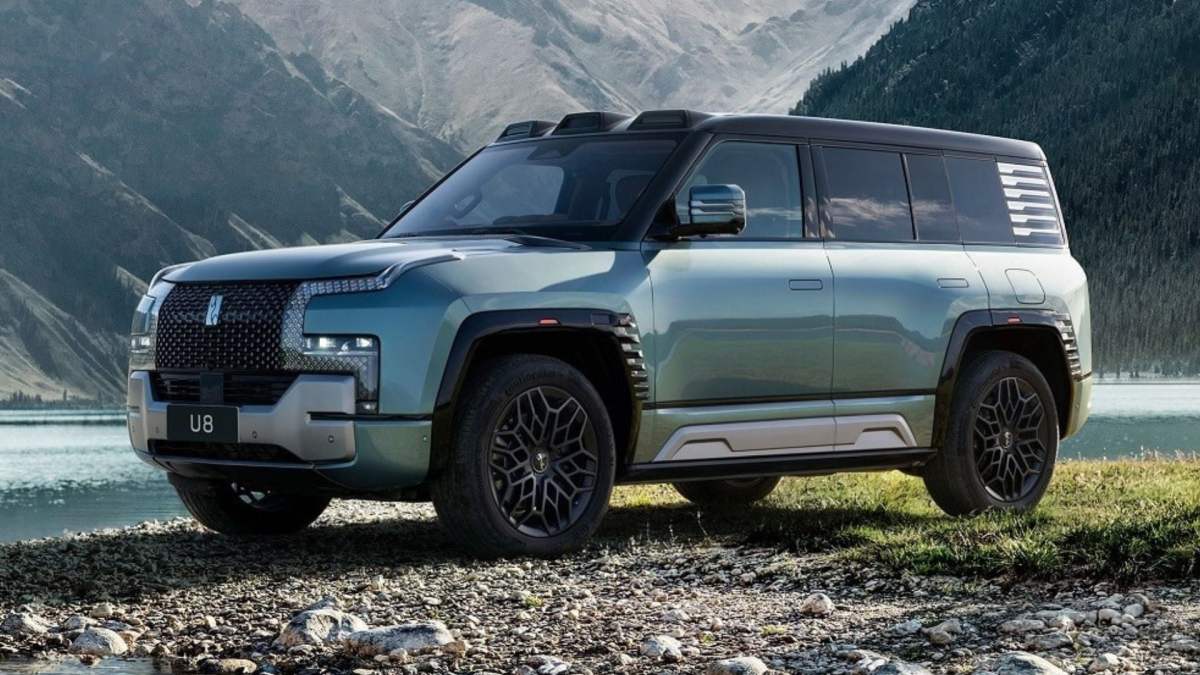 BYD YangWang U8