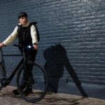 Ce tout nouveau vélo électrique Decathlon est ultra léger, abordable et parfaitement taillé pour la ville