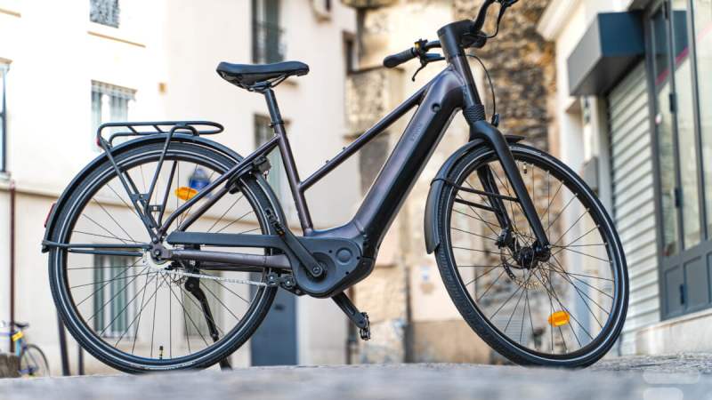 Cette référence des VAE, notée 9/10 et proposée avec 1 000 € de réduction, séduit toujours autant avec sa transmission automatique