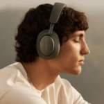 Ce très bon casque Bowers & Wilkins avec Audio Lossless est à moitié prix sur Amazon