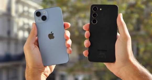 L'iPhone 14 d'Apple et le Galaxy S23 de Samsung // Source : Frandroid