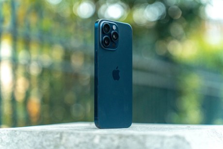 Apple iPhone 15 Pro // Source : Frandroid