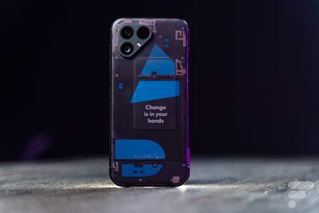 Le Fairphone 5 // Source : Chloé Pertuis pour Frandroid