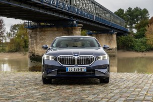 BMW i5 eDrive 40 // Source : BMW