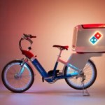 Four intégré et stabilisation spatiale : Domino’s révolutionne la livraison de pizzas à vélo électrique