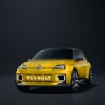 Renault 5 électrique : des nouvelles fuites dévoilent son intérieur technologique