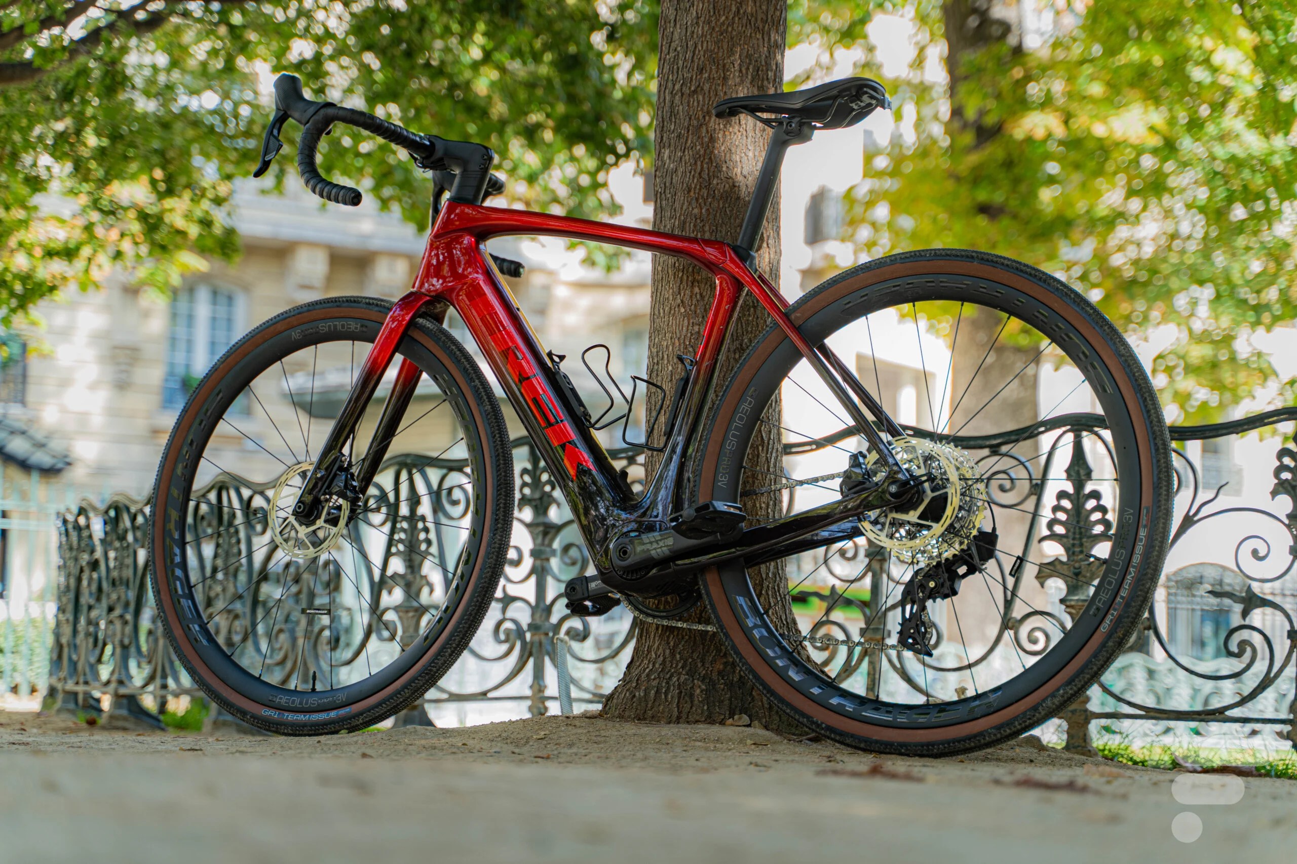 Trek Domane+ SLR 6 AXS