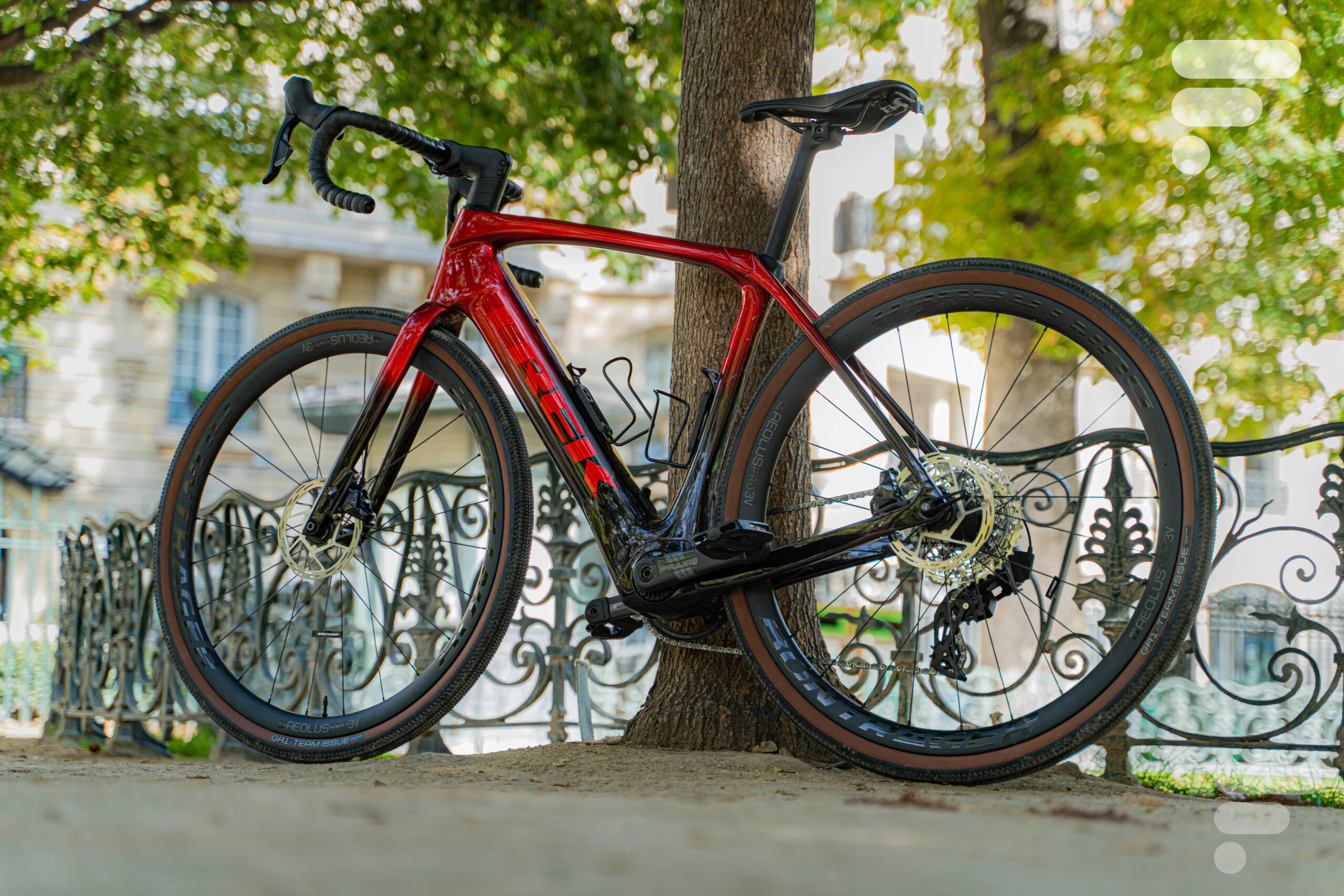 Trek Domane+ SLR 6 AXS