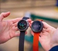 La Suunto Race à gauche et la Suunto Vertical à droite // Source : Chloé Pertuis – Frandroid