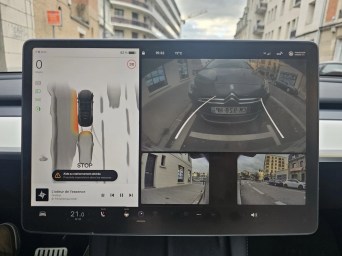 Tesla Vision 3D Parking 4