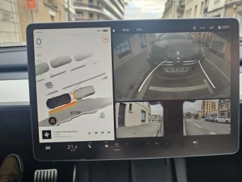 Tesla Vision 3D Parking 5