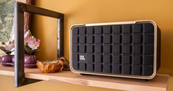 La JBL Authentics 200.