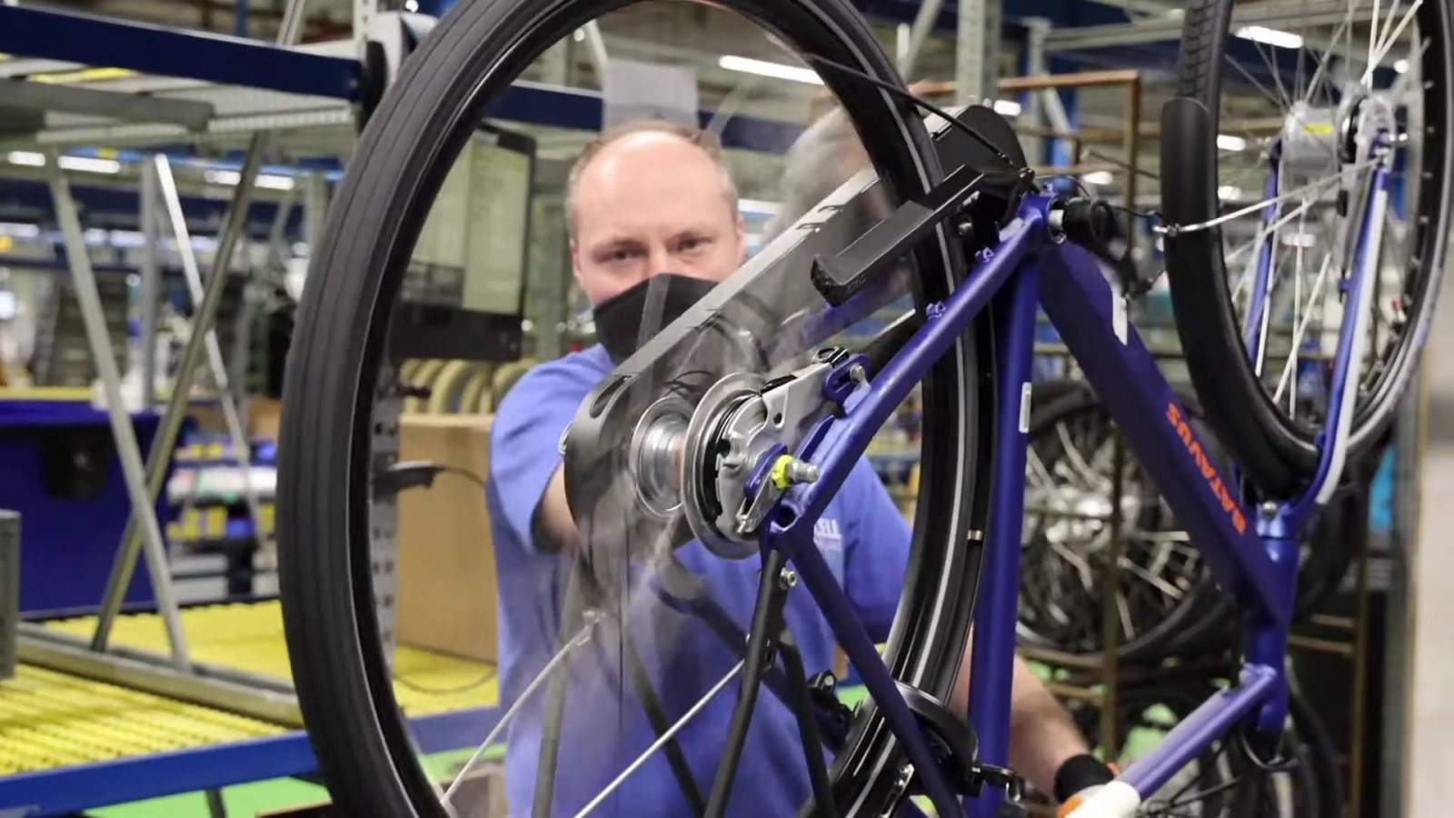 &laquo; Les suppressions de postes ne sont jamais faciles &raquo; : le n&deg;1 du v&eacute;lo en Europe ferme son usine historique, 160 emplois supprim&eacute;s &mdash; Frandroid