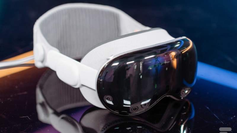 Apple Vision Pro mort&nbsp;? Mark Gurman calme le jeu et précise